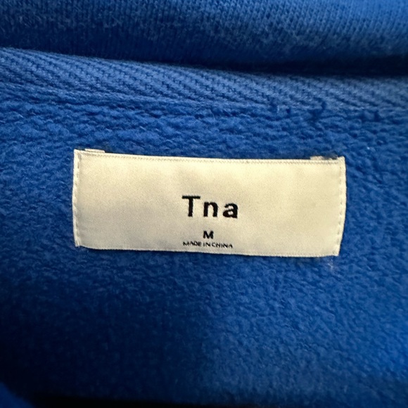 Cropped TNA Sweater - Picture 2 of 2
